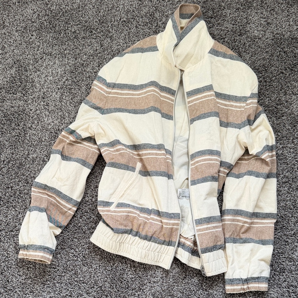 Zara Men's Cream and Gray Striped Jacket